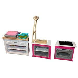 Barbie Light Up Sounds Oven Stove Grill Ultimate Kitchen Pink Lot furniture